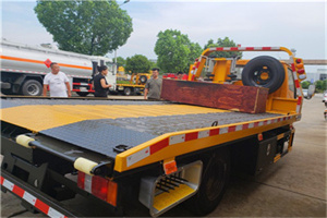 黄岩区附近拖车电话号码服务