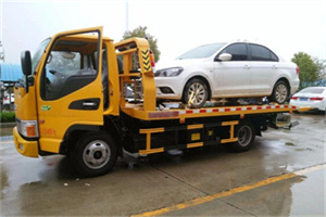 黄岩区附近拖车救援24小时服务热线